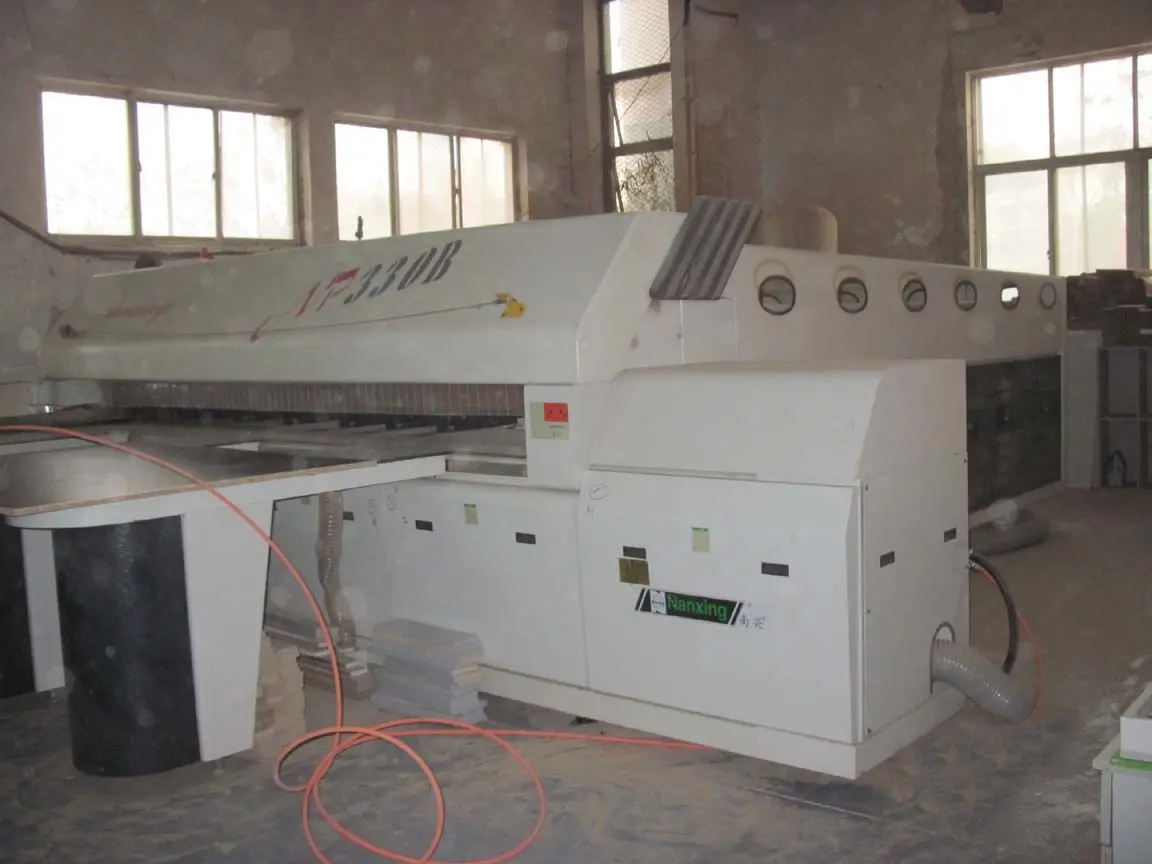 wood cutting machine